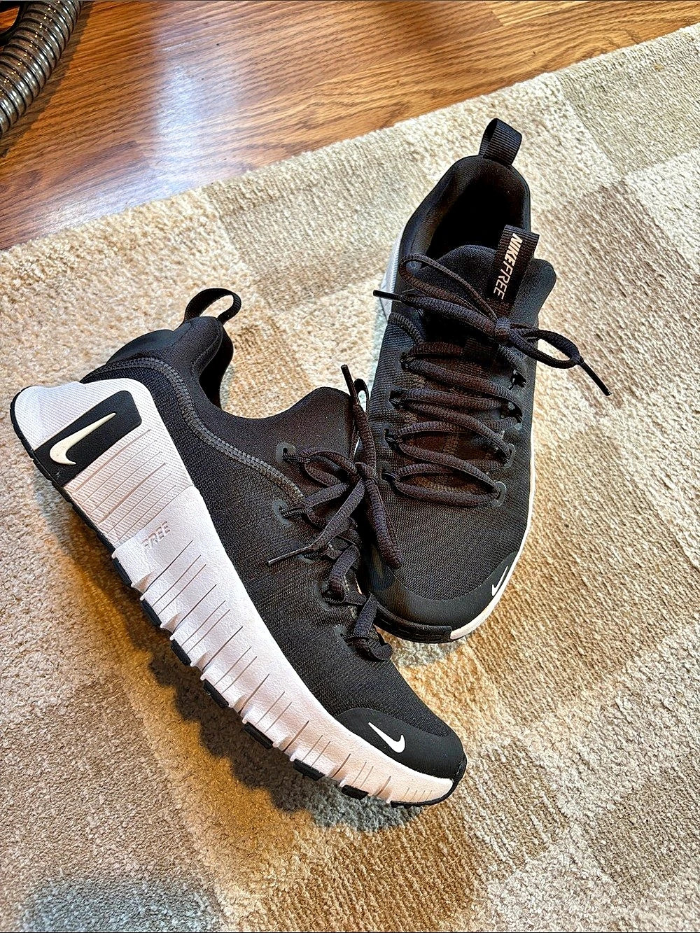 Nike Metcon Women's Black & White US 7.5